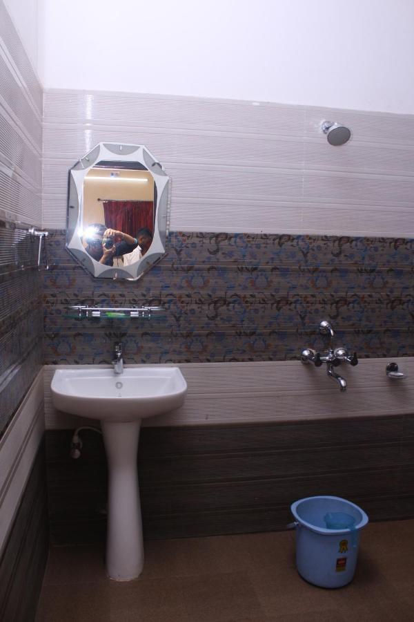 Chetan Inn Hotel Bhubaneswar Dış mekan fotoğraf
