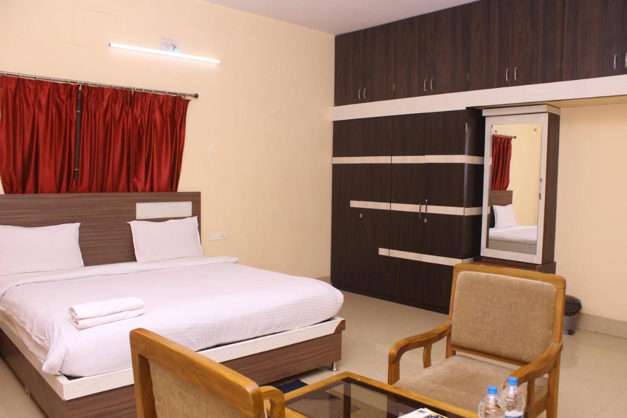Chetan Inn Hotel Bhubaneswar Dış mekan fotoğraf
