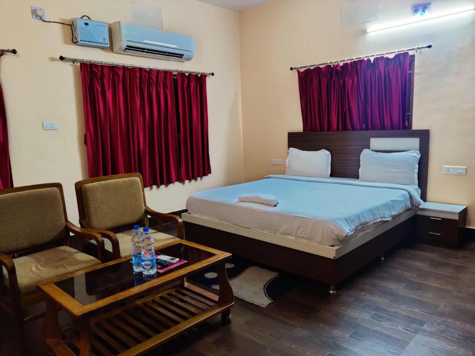 Chetan Inn Hotel Bhubaneswar Dış mekan fotoğraf