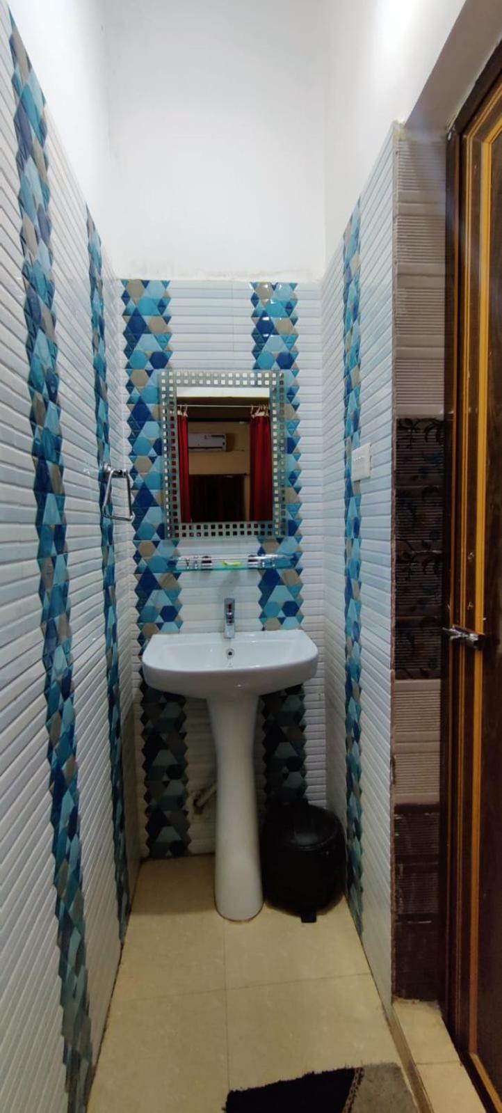 Chetan Inn Hotel Bhubaneswar Dış mekan fotoğraf