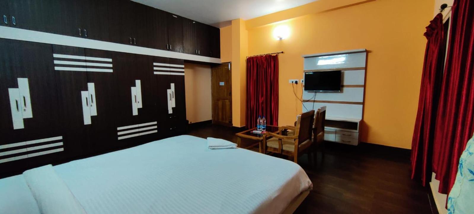Chetan Inn Hotel Bhubaneswar Dış mekan fotoğraf
